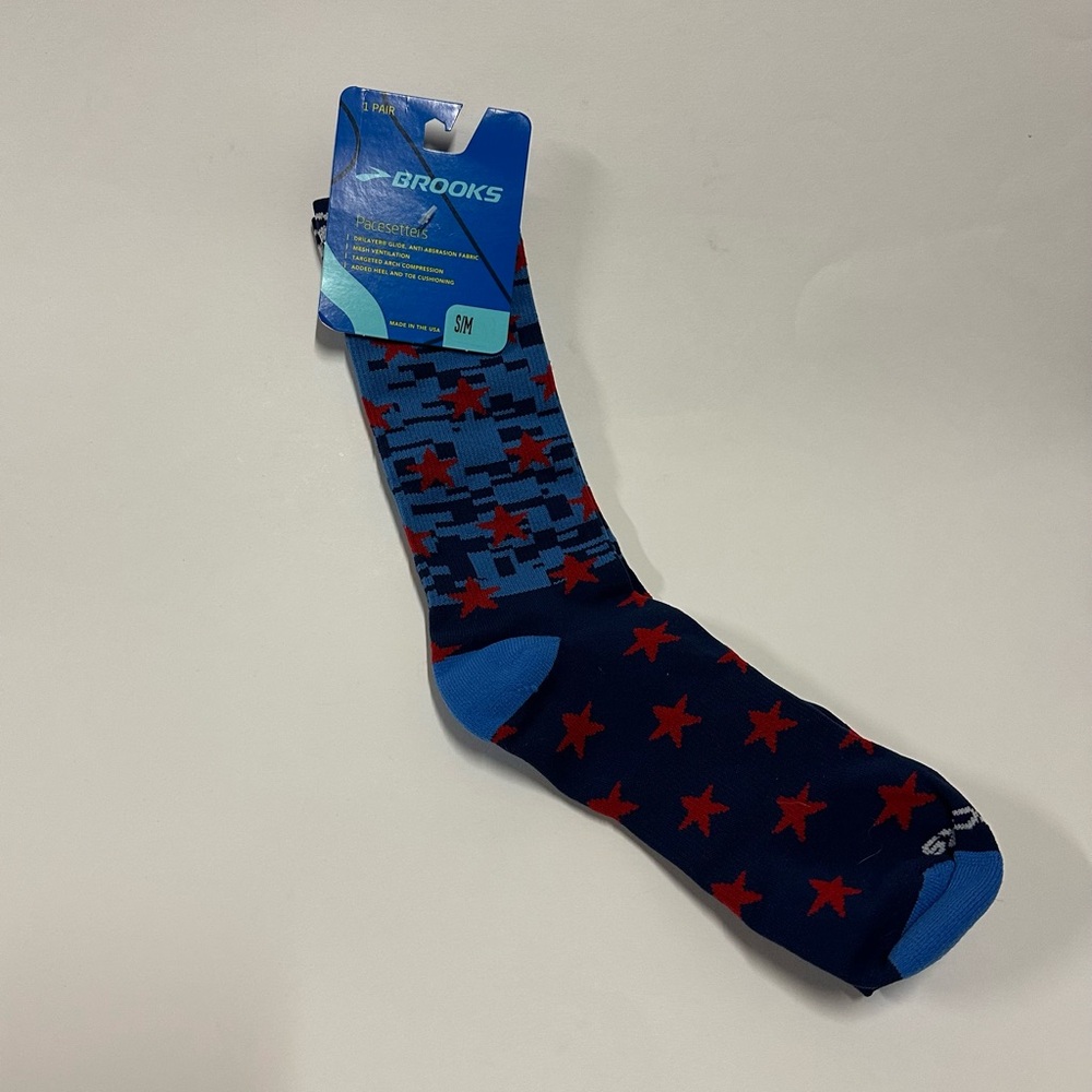 Brooks Pacesetters Stars and Stripes Running Crew Socks